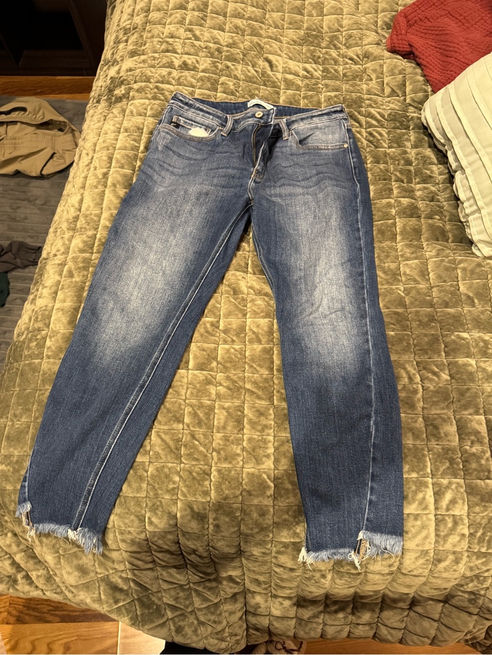 Kan Can distressed jeans. Frayed bottoms skinny 30 size 10